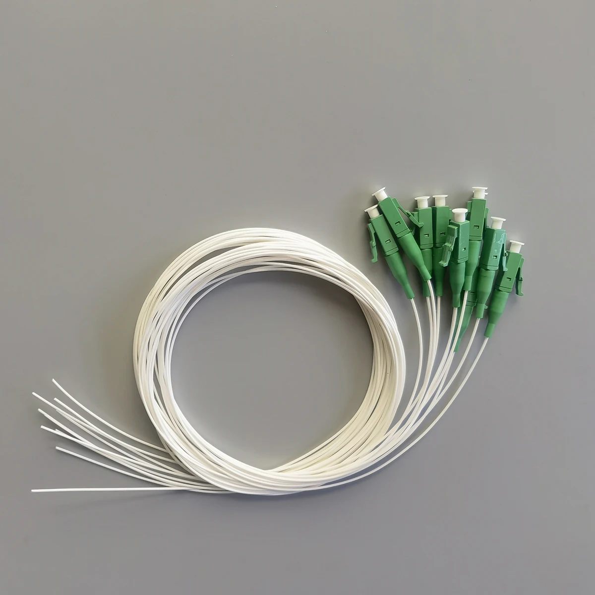 10-Core Fiber Pigtail Cable LC/APC 1M 0.9mm Simplex Mode Indoor Cable For FTTH/ODF/Network Optical Fiber Tail Cable High Quality