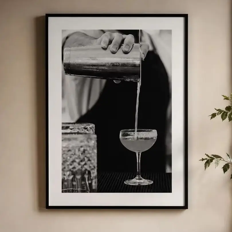 Bartender Poster,Canvas Wall Print,Modern Art Illustration,High‑Grade Home Decoration Artwork for Bedroom,Living Room,Office & I