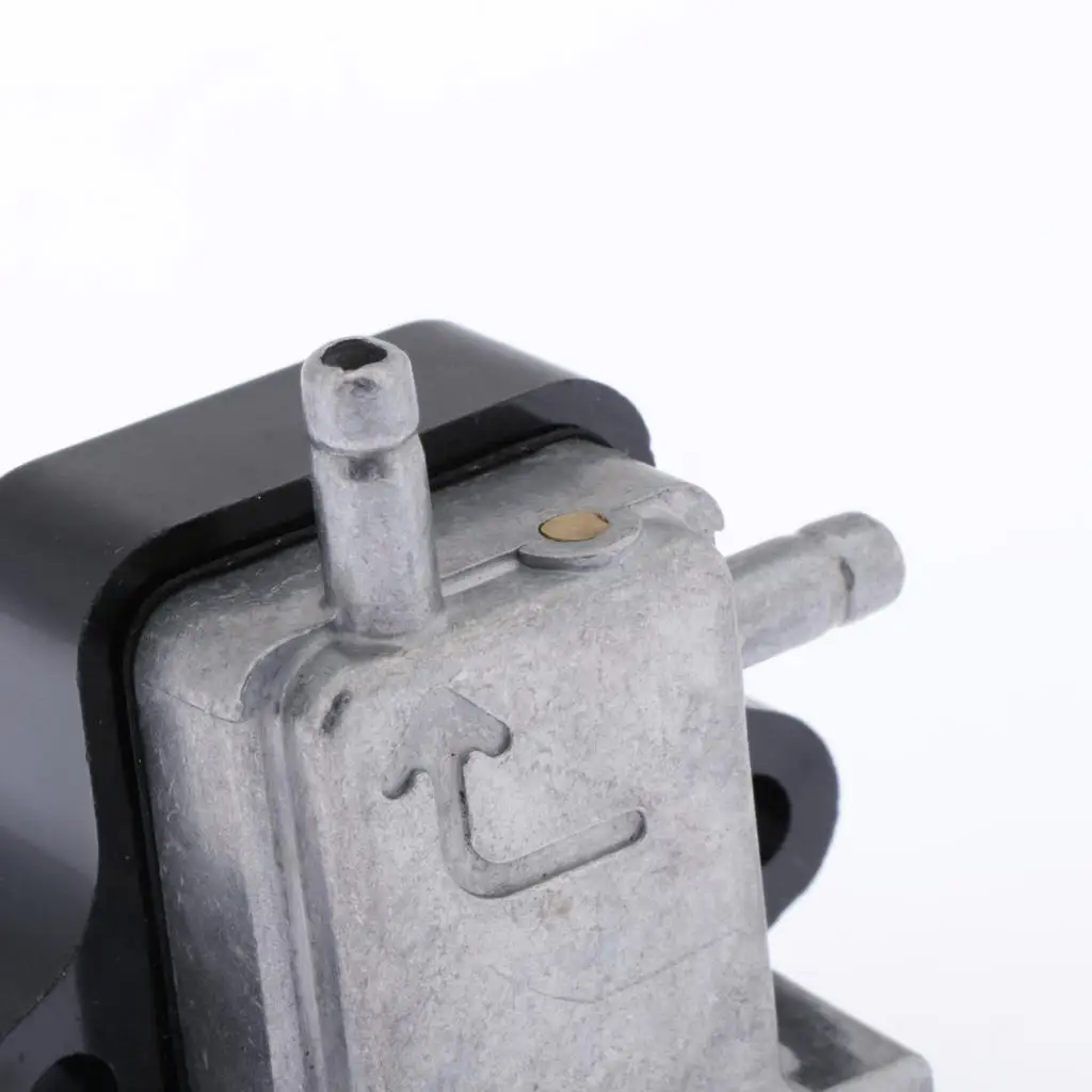 

Outboard Engine High Pressure Fuel Pump Durable Metal Assembly for Mercury Outboard 4 to 9.8HP 4-stroke Motors Parts
