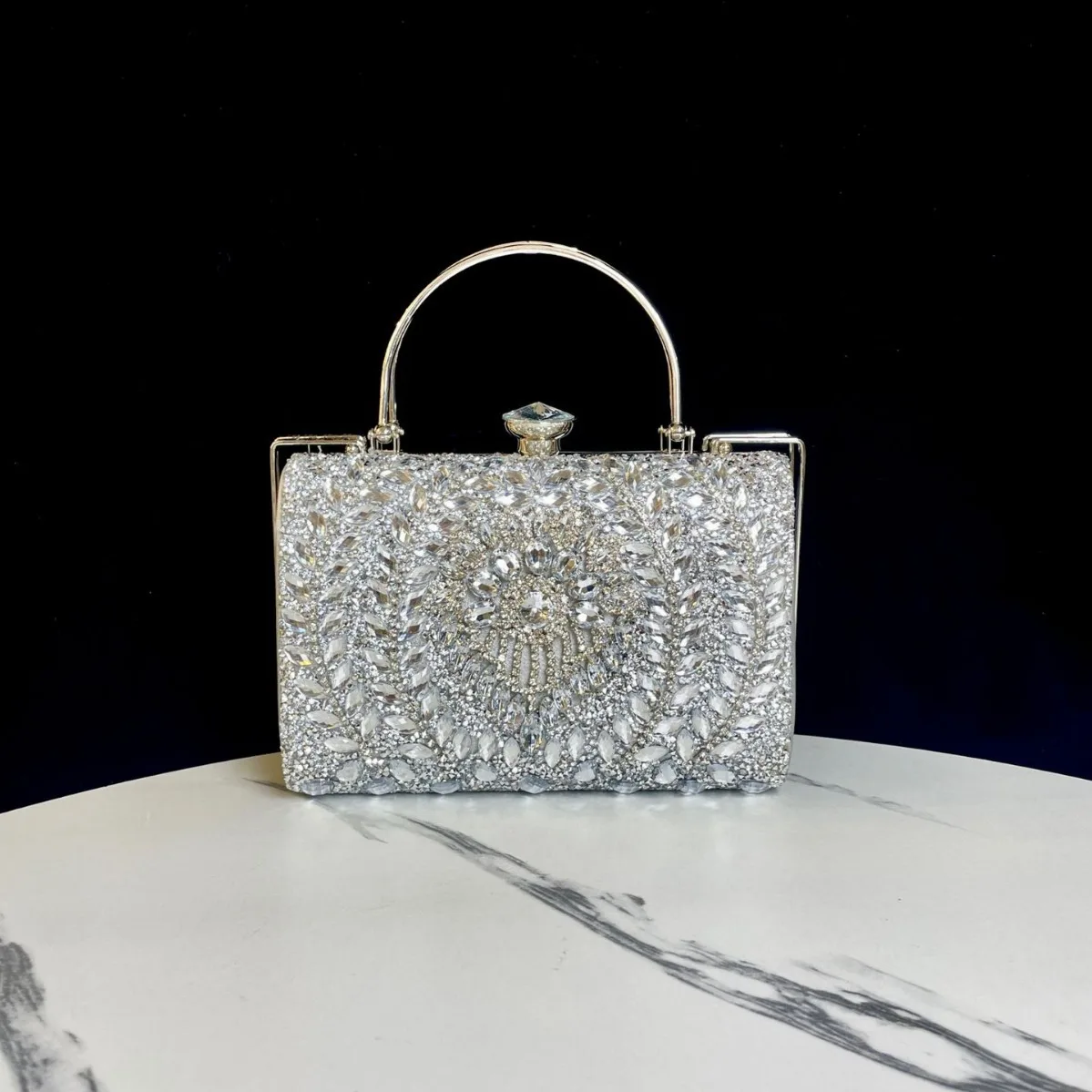 

New foreign trade dinner handbanquet shiny small square shoulder messenger diamond hand bag