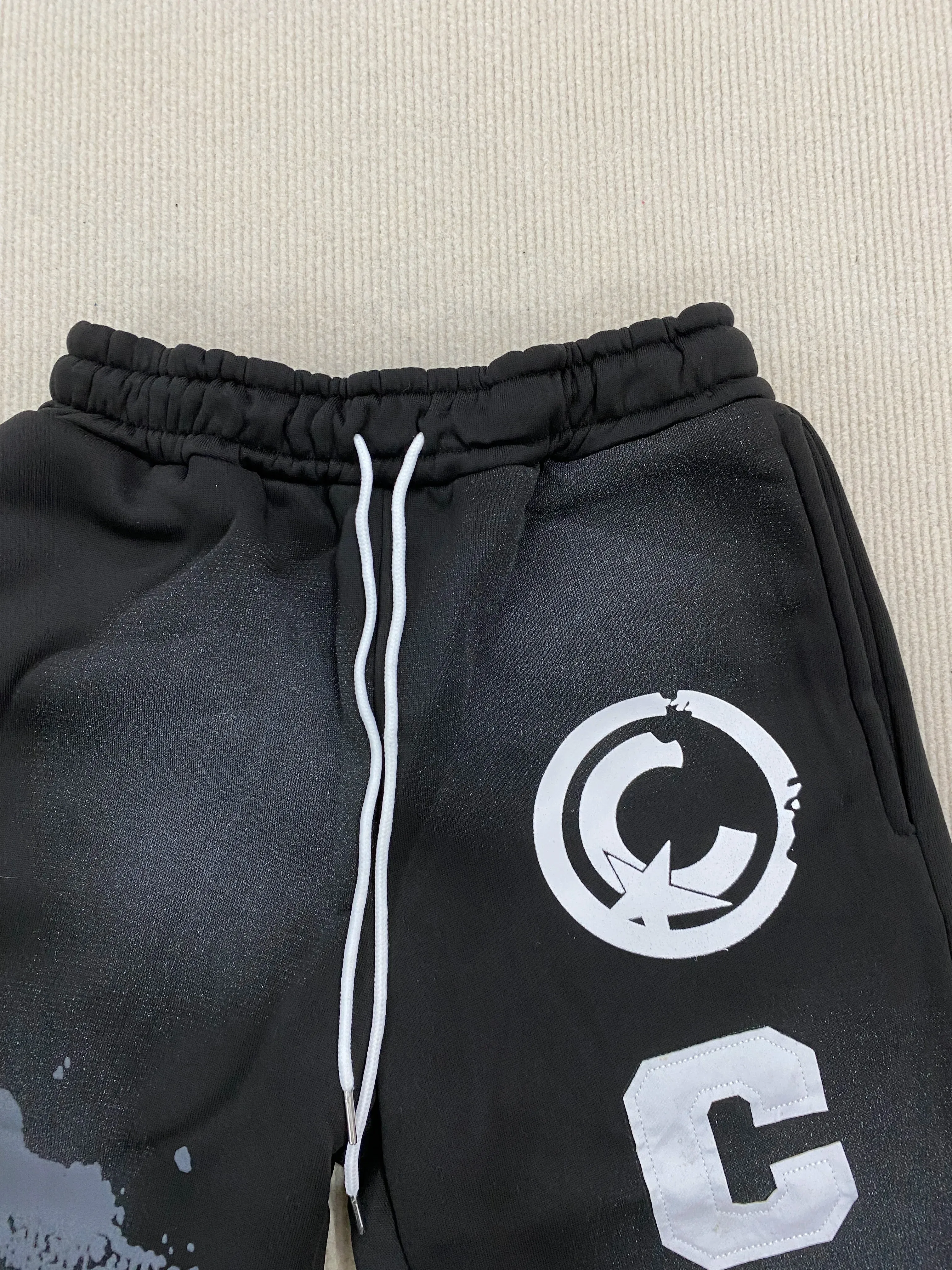 سروال كاجوال فضفاض مطبوع عليه حروف بتصميم جديد للرجال والنساء، سروال واسع الأرجل مع مرقع، إصدار خريفي رقيق #3