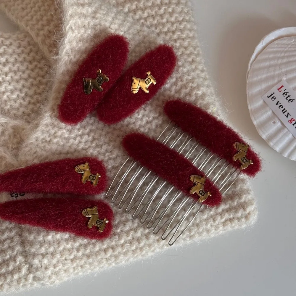 New Year Hair Clip Red Felt Lucky Horse Design Side Barrettes for Women Hypoallergenic No Damage Korean Style Hair Accessory