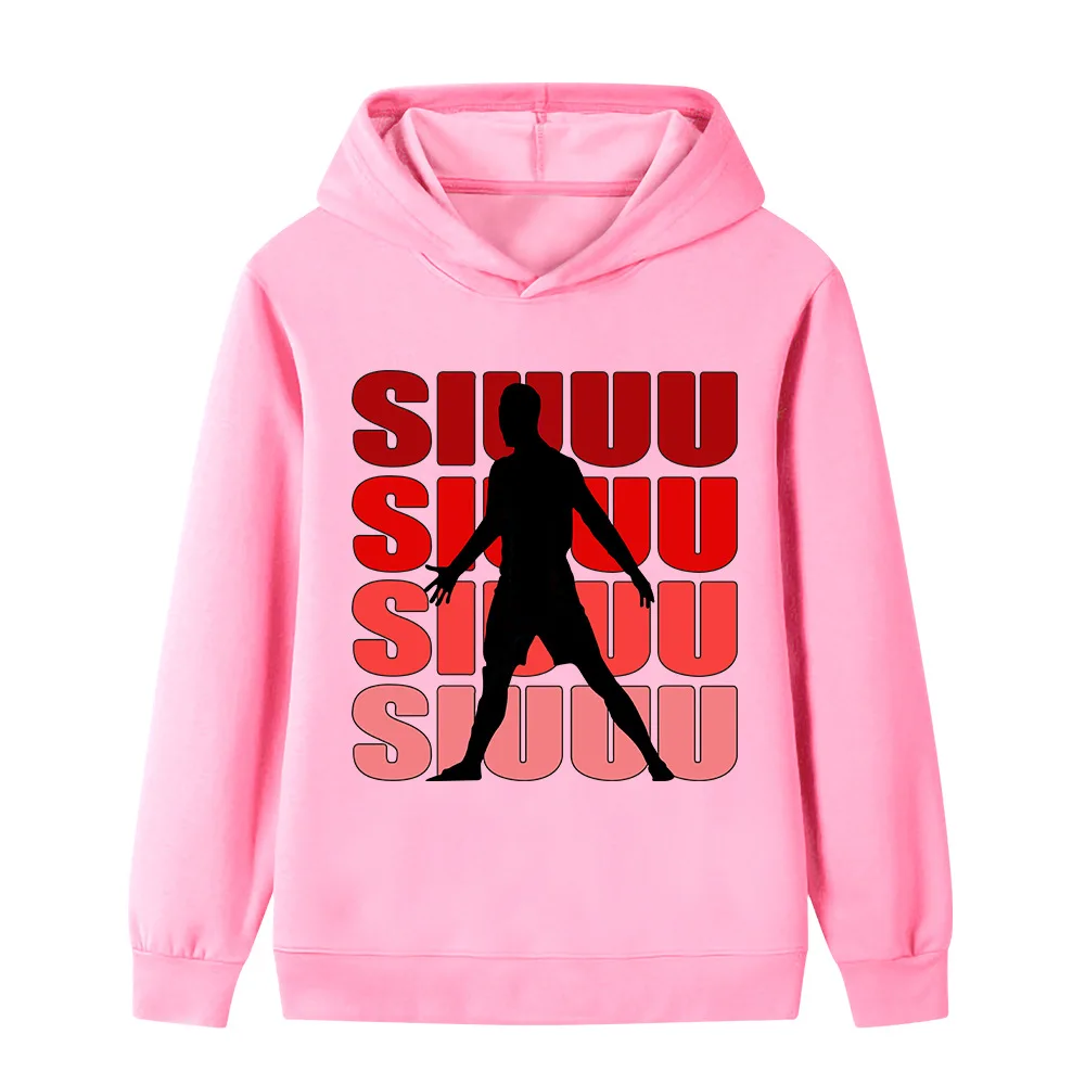 سويت شيرت بغطاء للرأس يتميز بتصميم كريستيانو رونالدو، مناسب للارتداء في مواسم الخريف والشتاء.