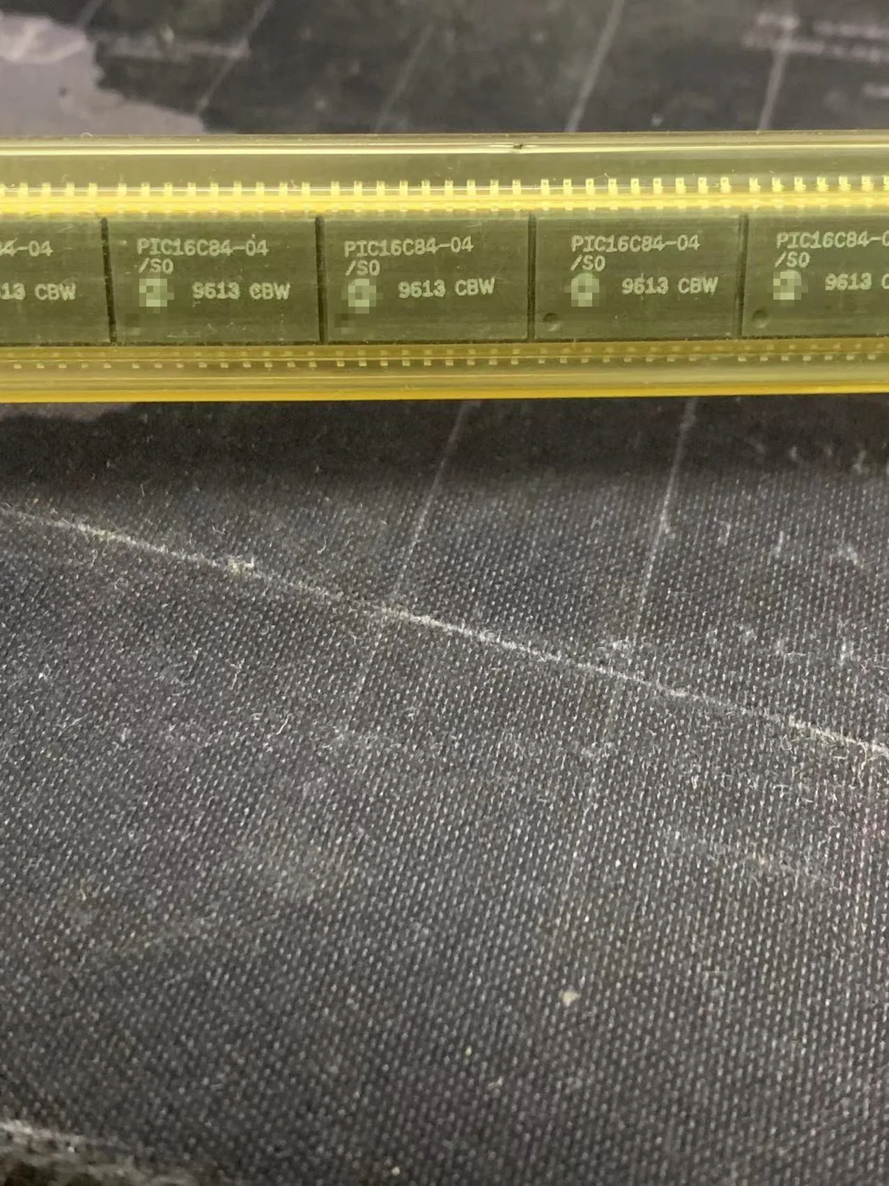 BM Matching e One-Stop Chip, PIC16C84-04, PIC16C84, Original, Compra, 1Pc