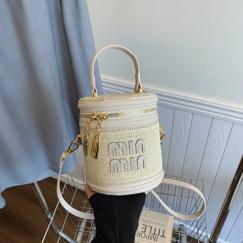 

Chic Convertible Ladies Crossbody Bag Adjustable Leather Shoulder Handbag Women's Multifunctional Travel Tote Purse