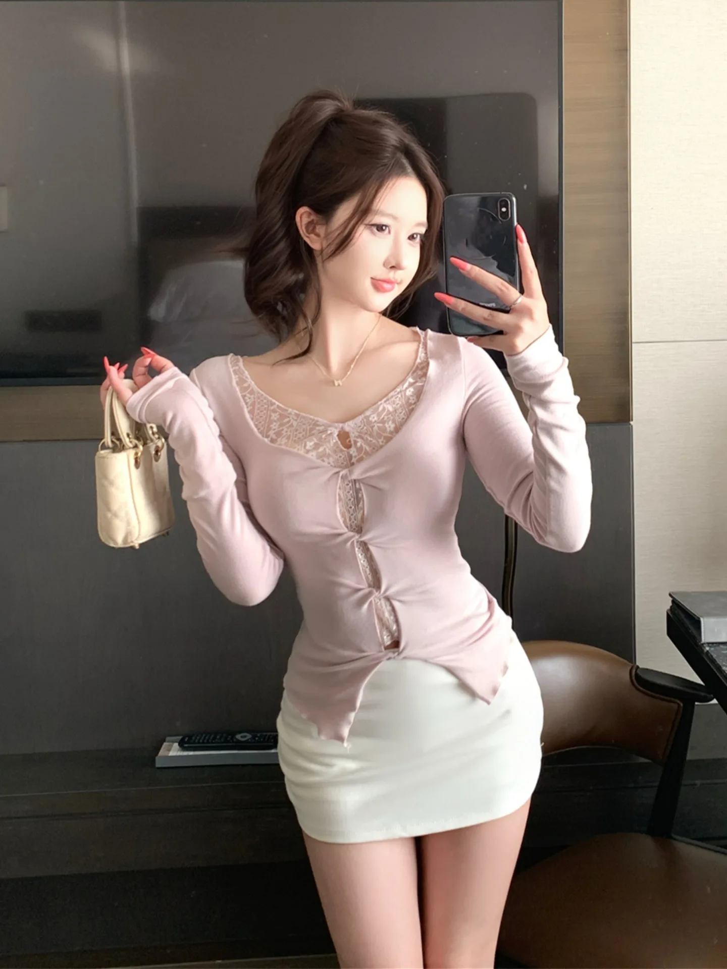 

Lace Splice Knot Hollow Long Sve T-irt Women's Spring Design Slim Fit Pure Desire Base irt Top Casual Sle Cotton Ble...