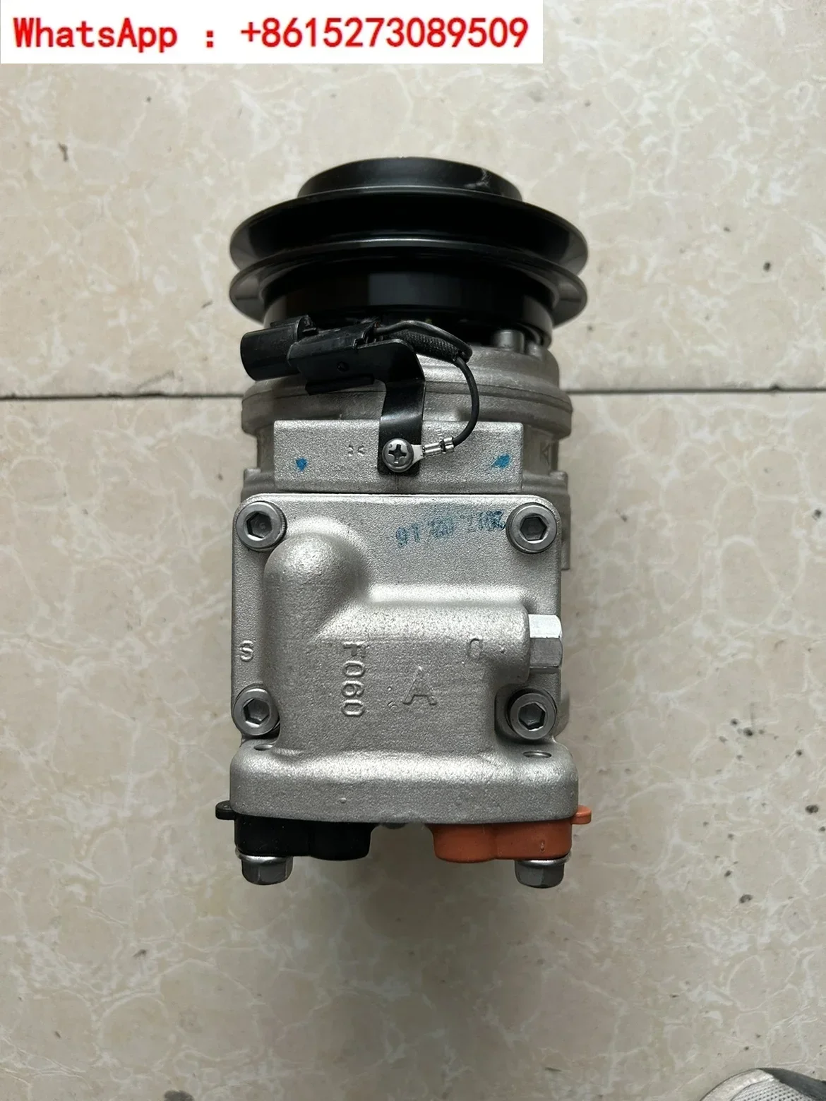 Original Lingong Shantui 75/60/135  55  60-9 Longgong 65 excavator air conditioning compressor bucket source