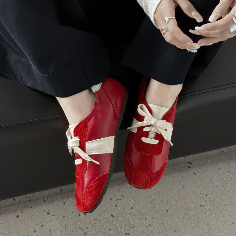 

2025new comfortable thin soled German training shoes sheepskin color blocked low heel lace up casual sports single women's shoes