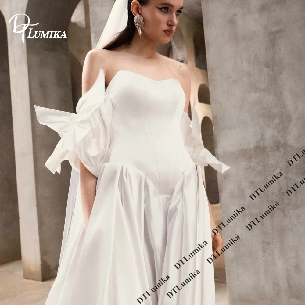 Unique Strapless Satin Wedding Dress 3D Floral Detachable Sleeves Ball Gown Long Train Modern Fashion Bridal Gown Customized