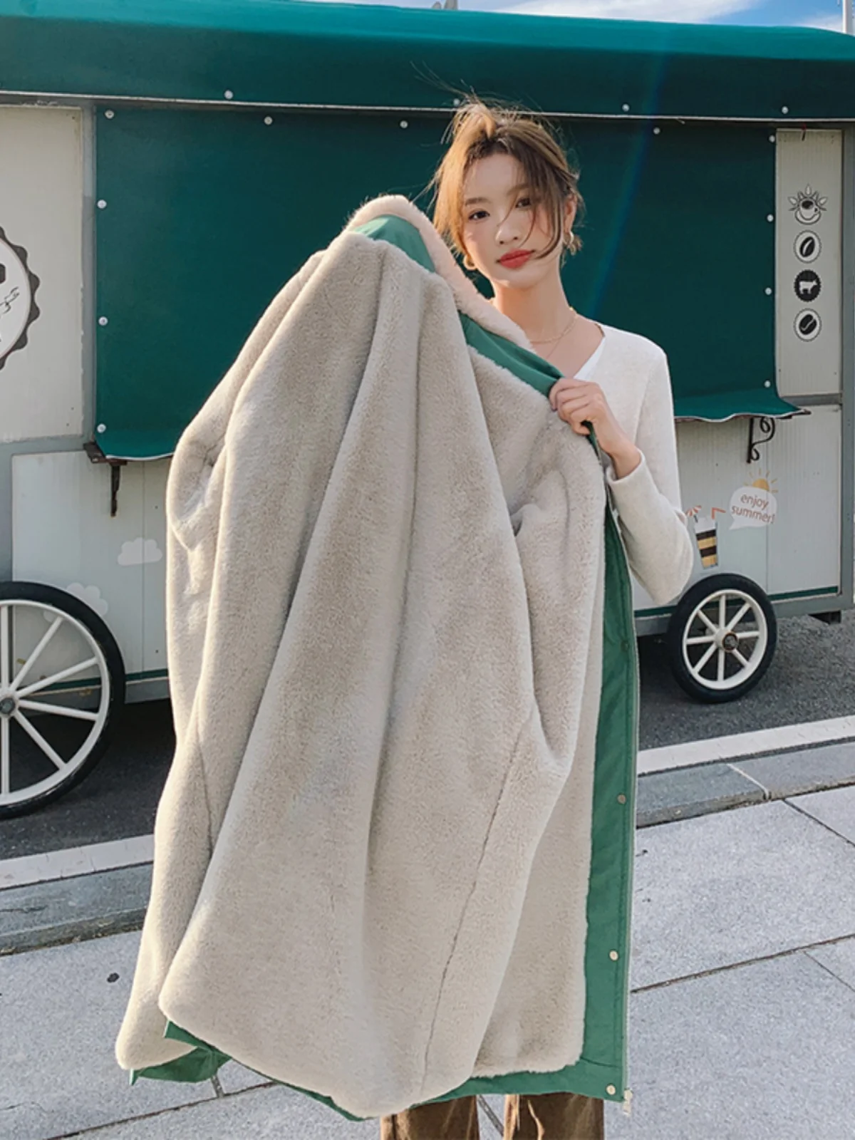 

Women's Thiened Fce Lined Rabbit Fur Jaet een Mid-Length Winter Coat Waist-Cinching Parka Korean Sle Long Sve