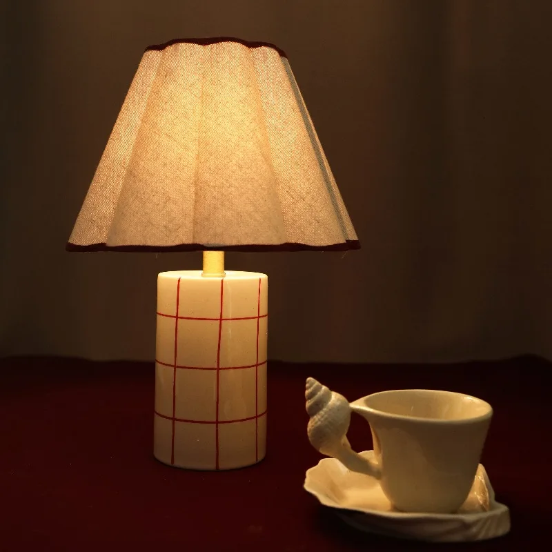 Emporium Zadie Table Lamp Cylindrical Red Ceramics Table Lamps Pleated Fabric Lampshade Living Room Restaurant Office Lights