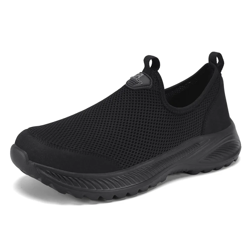 2026 New Men Shoes Lightweight Breathable Men Loafers Summer Male Slip on Walking Shoes Soft Sole Non-slip Casual Shoes