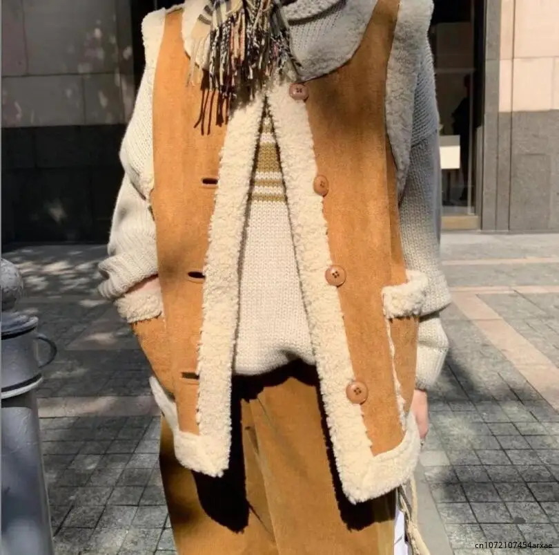 2023 Brown Patchwork Pocket Fur Teddy Coats Autumn Sleeveless Thicken Covered Button Cardigan Vest Female Loose Street Waistcoat