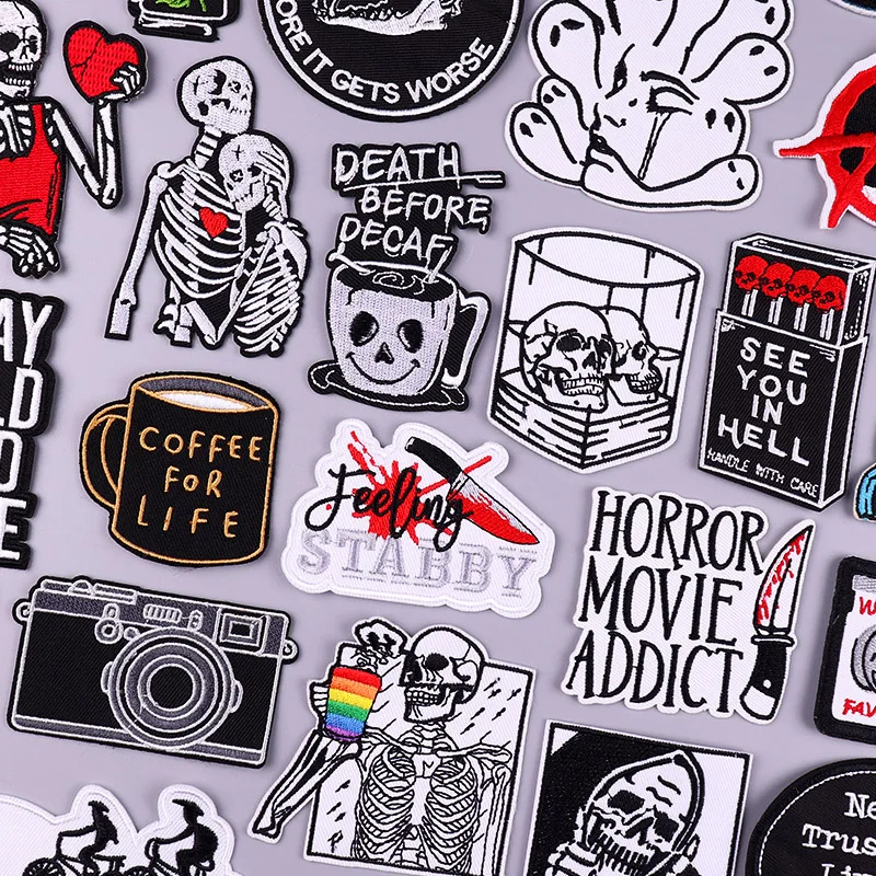 Poker Patch Horror Skull Embroidered Patches On Clothes Punk Embroidery/Sew Patch Iron On Patches For Clothing Ironing Stickers