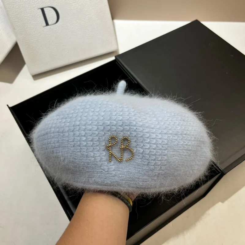 New High Quality Fluffy Angora Fur Beret for Women Winter Hat Glod Letter Artist French Painter Hat Female Warm Walking Cap 2024