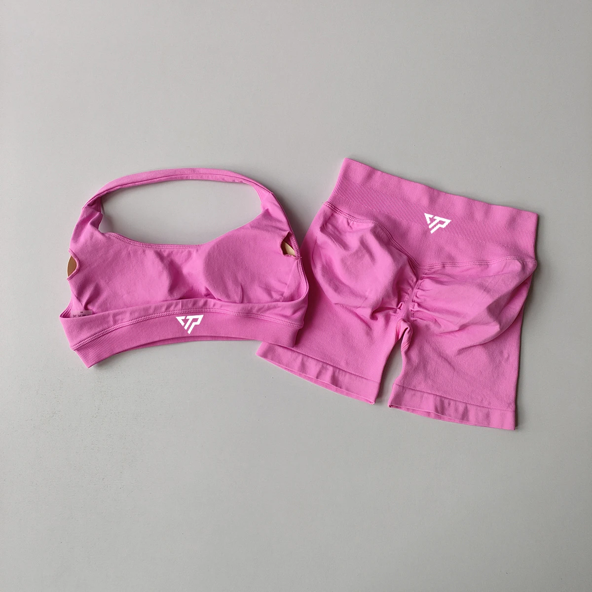 KEEP THAT PUMP Women's Fitness Set Yoga Running Sports Bra And Elastic Gym Shorts Quick-Drying Push-Up Sweatswear Clothing