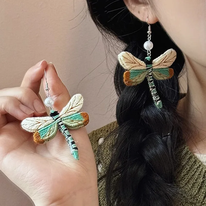 

Retro Dragonfly Pendant Earrings For Female Personality Ethnic Style Animal Fabric Pearl Earrings Office Party Jewelry Wholesale