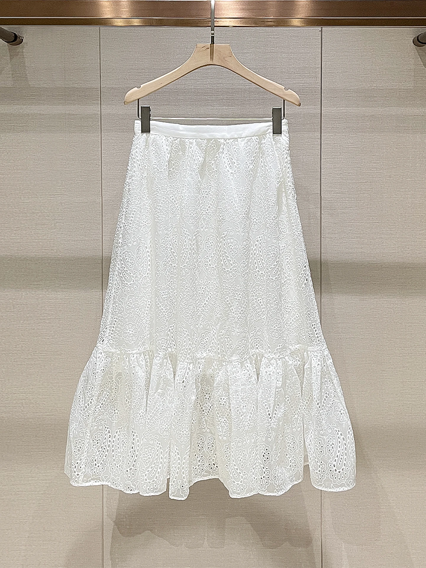 

Уникальная вышитая юбка миди с высокой талией и вырезами, белая, повседневная, женская, модная, весенняя новинка