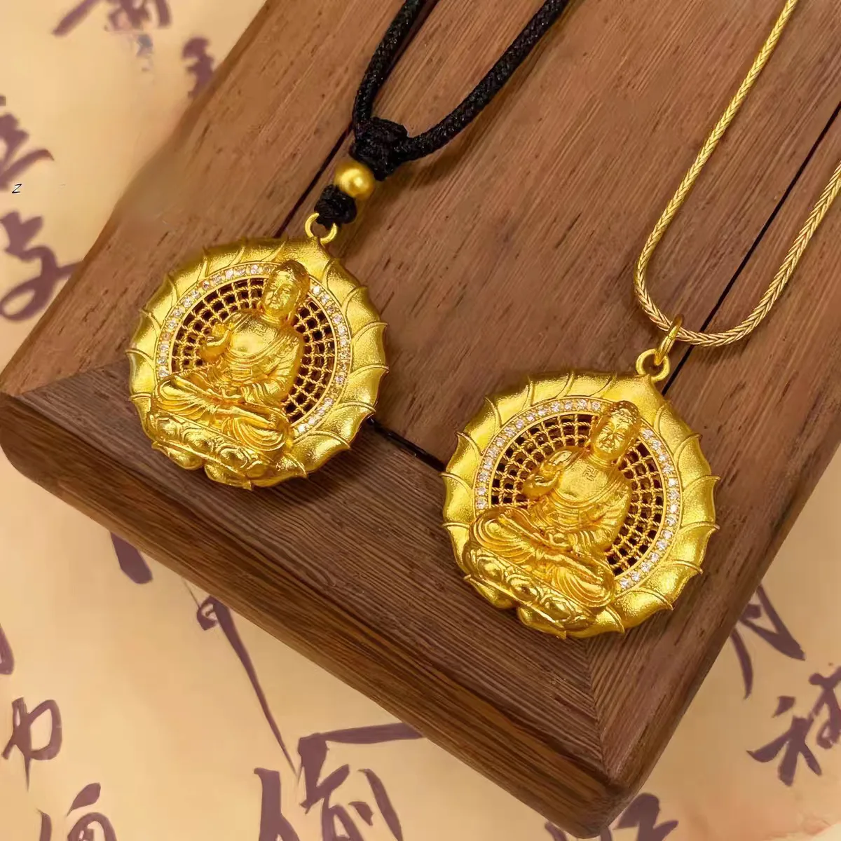 

Unisex 24K Gold AU999 Avalokiteshvara Embellished Sweater Chain | 3D hollow design with adjustable clasp, edgy for daily wear