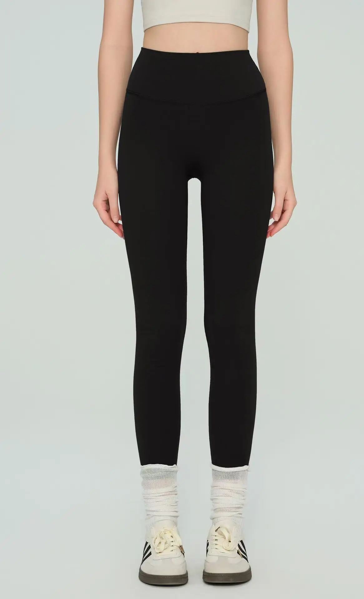 Hochgeschnittene, Po-formende Yoga-Leggings mit Pfirsich-Po-Effekt, nahtlos, hautnah, plus Samt, verdickt, bauchkontrollierend, Sport-Leggings – Detail 10