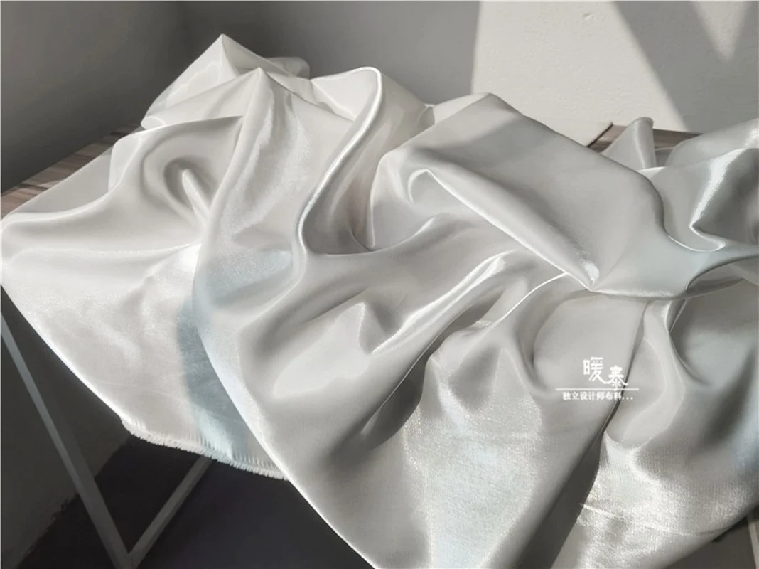 Liquid Reflective Silk Satin Fabric Shiny White Metallic Luster Silkblend Organza DIY Decor Shirt Skirt Clothes Designer Fabric