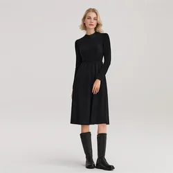 Semir Dress Women Mid-Length Slim Fit Shoulder-Fitting Inner Wear Elegant 2024 New Winter Patchwork Corduroy Little Black Dress