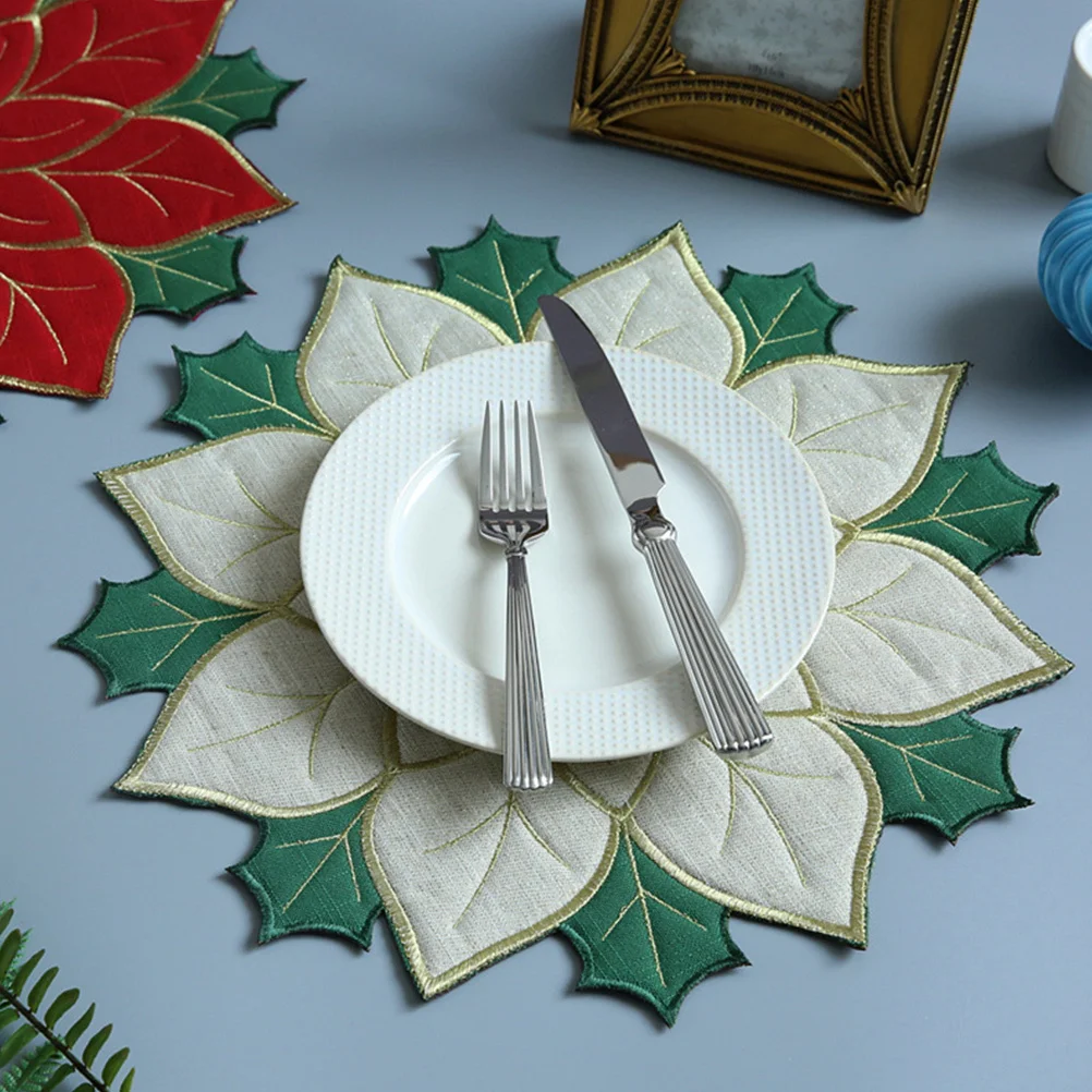 

2Pcs Holiday Holly Leaves Placemat Reusable Insulation Plate Mat Table Decoration for Party Family Dining Plate Mat