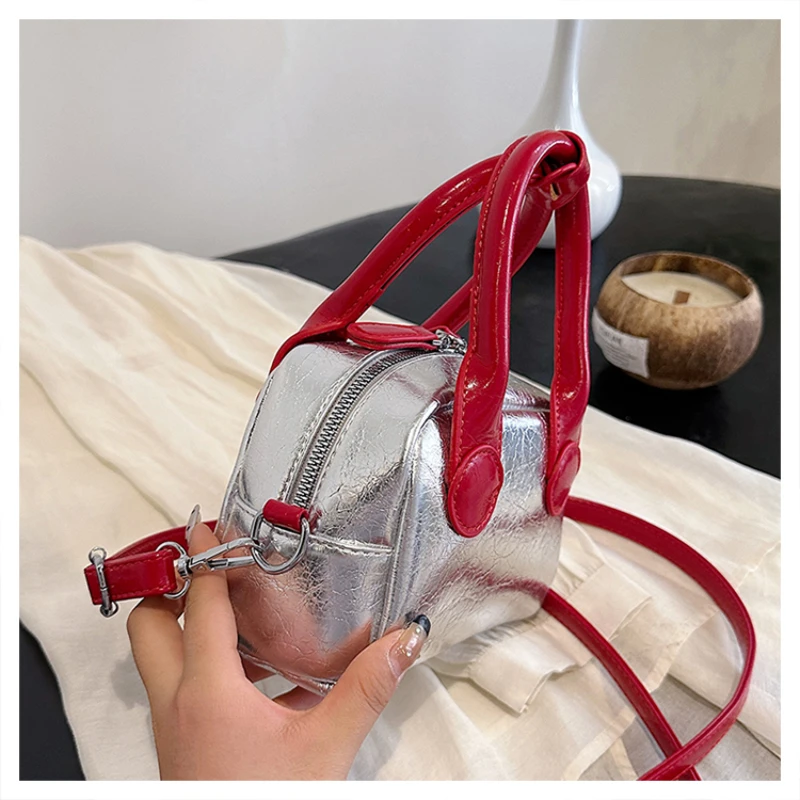 PU Material 2024 Popular New Product Shoulder Bag Zipper Chain Fashionable Crossbody Bag Soft Summer Popular Handbag