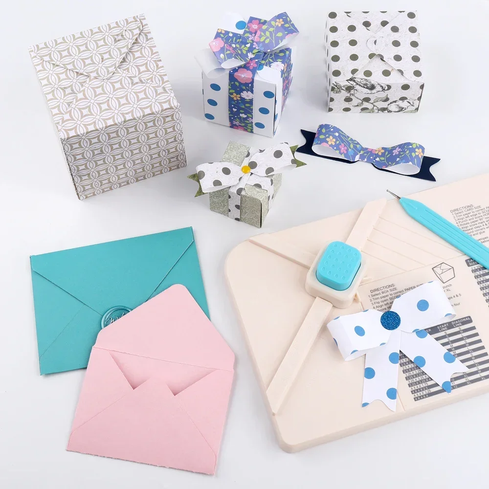 3-in-1-Stanzbrett, multifunktionales Scoring-Werkzeug für Umschläge, Geschenkboxen, Schleifen für individuelle Umschläge, Schleifenboxen in verschiedenen Größen
