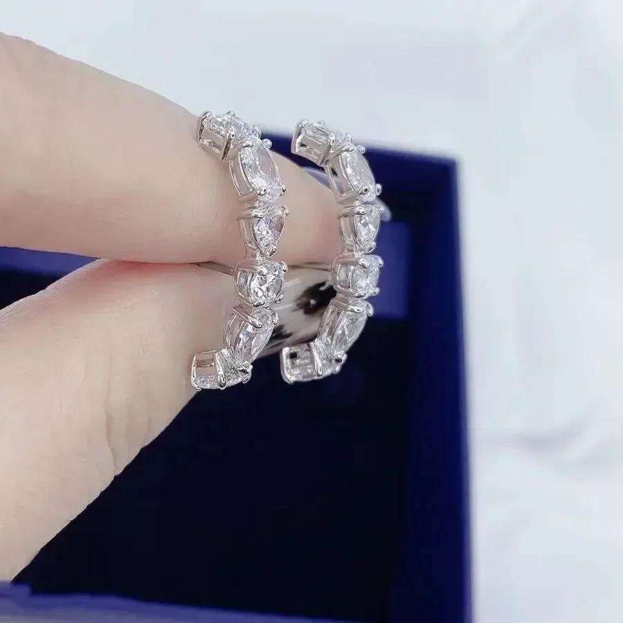 2026 Hoge kwaliteit fijne jubileum sieradenset charme witte geometrische kristallen mode kettingen oorbellen romantisch cadeau voor vrouwen