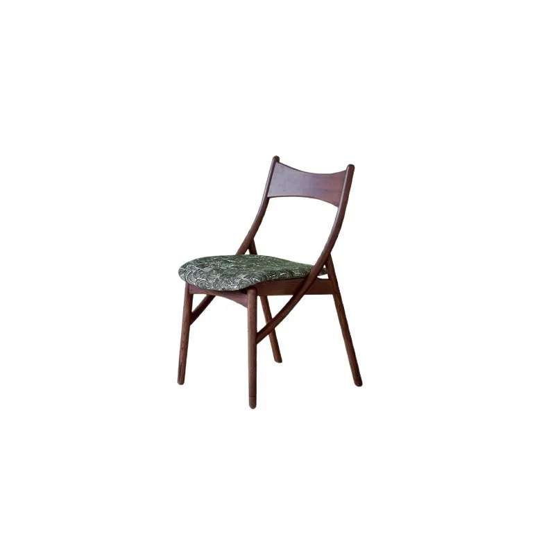 

Обеденный стул с кошачьими ушками, бытовая спинка, маленькая квартира, массив дерева, средневековый ваби-саби, мягкая сумка для еды на ветру, ресторан