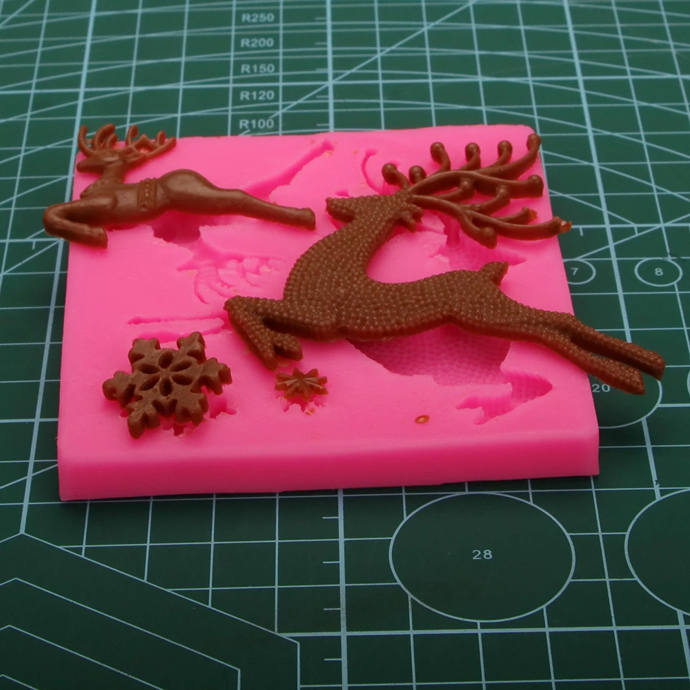 Christmas fondant Reindeer Themed / Winter Big Silicone Mold, Cake Topper Size, 4 cavities