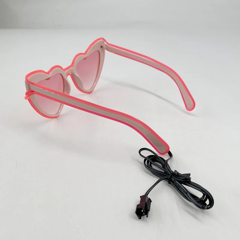 LED leuchtende herzförmige Sonnenbrille für Frauen, Katzenaugen-Stil, Retro-Brille, Junggesellenabschied, Kostüm, Brillen, Brautparty, Deko – Detail 12