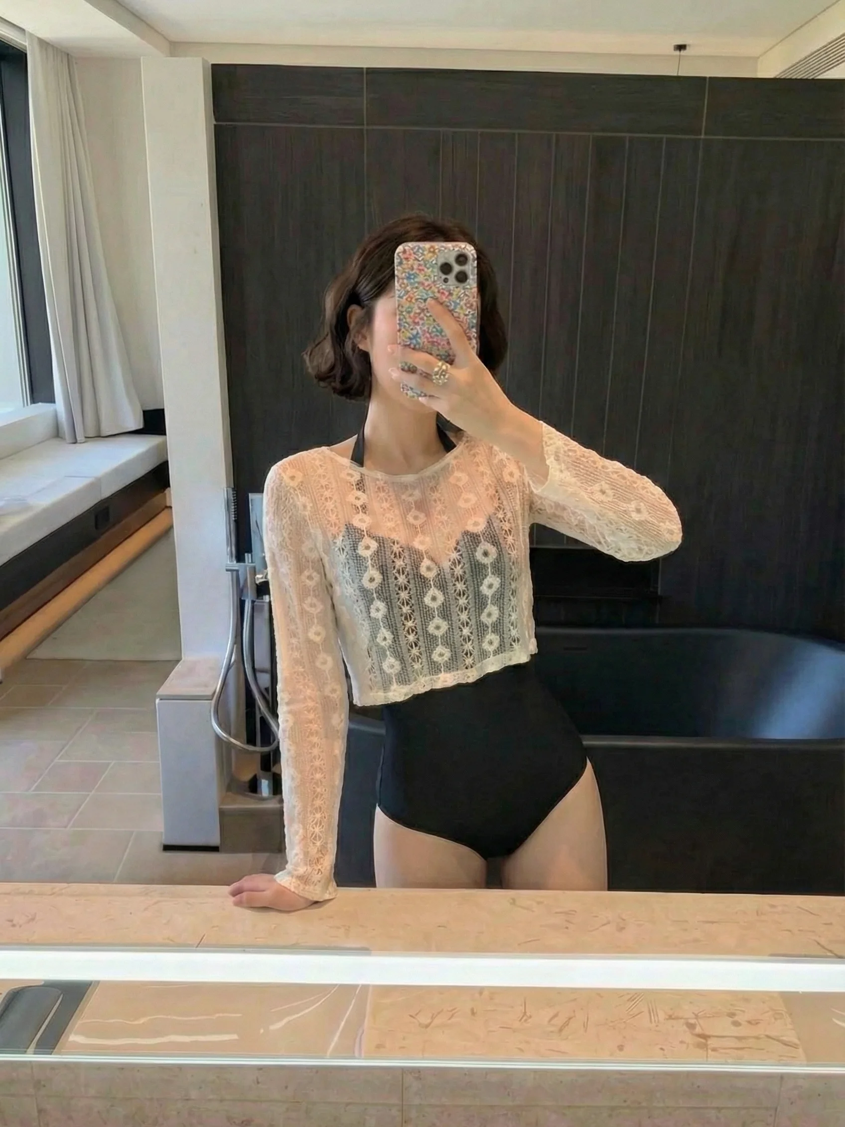 

2026 New Women's One-Piece Swimsuit Vaion Sle Thermal Spring Bathing Private Hot Spring with Cover up Sunscreen