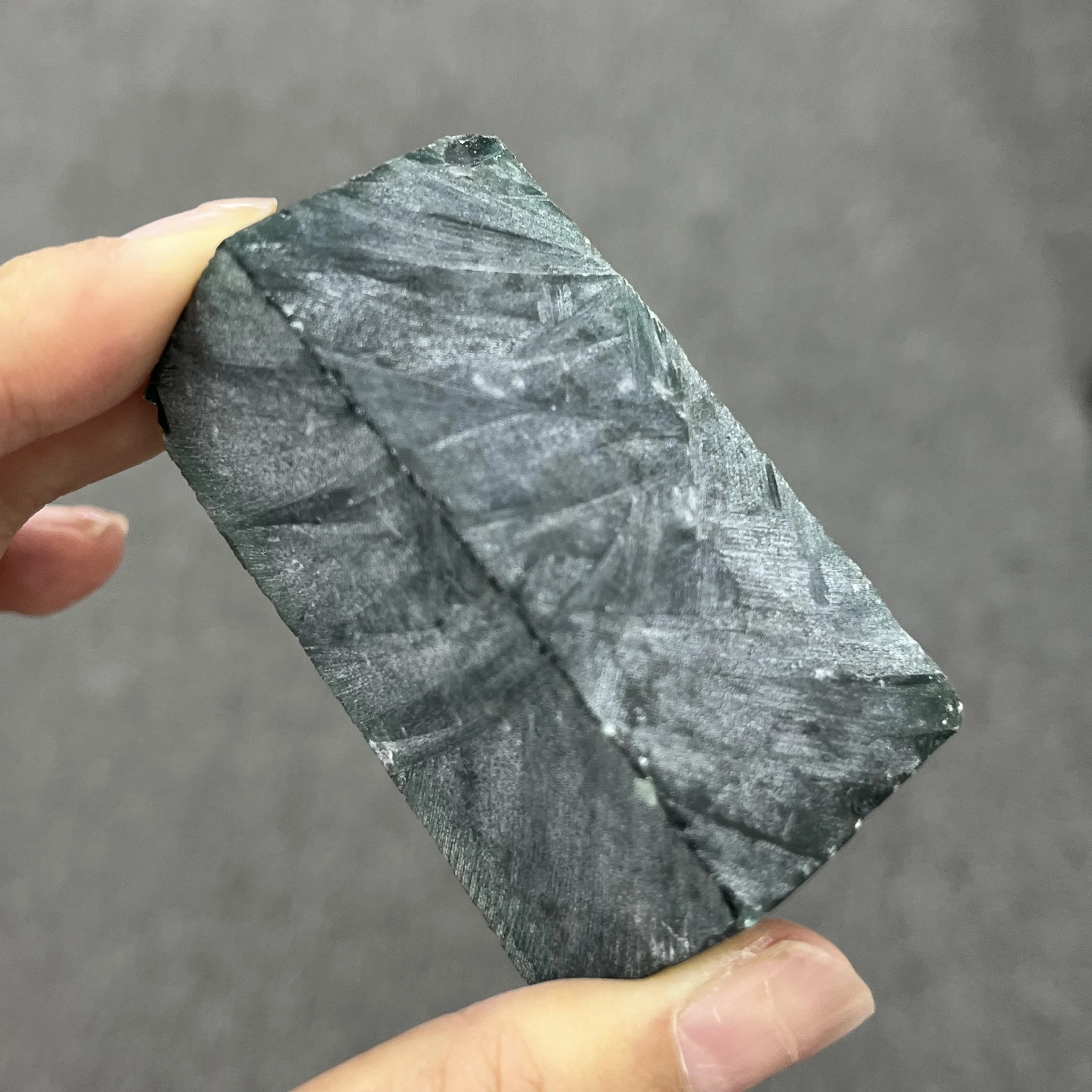 1Kg/Bag Emerald Colour #0/2 Synthetic Uncut Nanosital Raw Material Synthetic Nano Gemstone Rough Stone