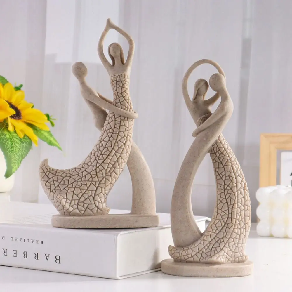 

Kawaii Hugging Couple Abstract Statue Creative Exquisite Lovers Modern Decor Romance Light Luxury Resin Couple Figurine