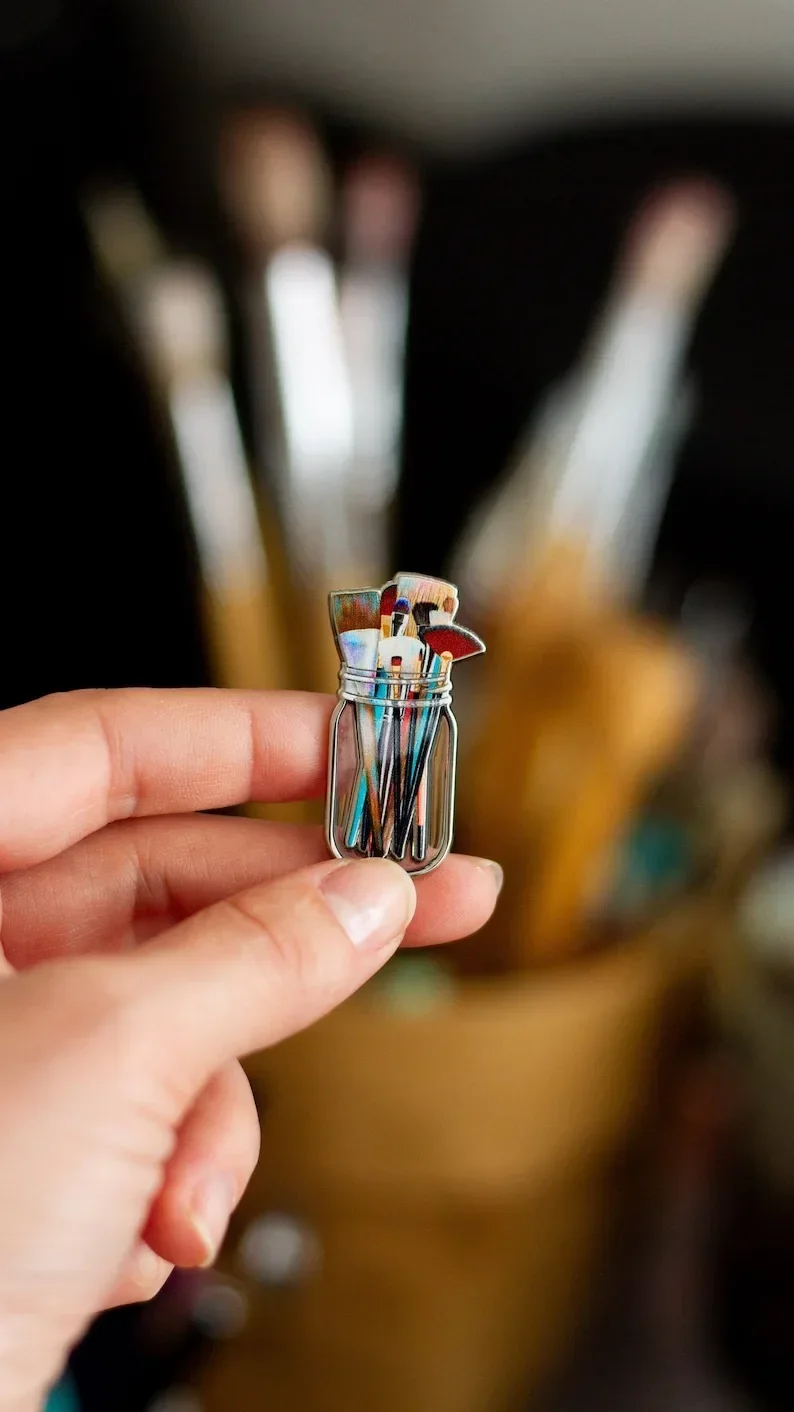 Thumbnail 4 - #37 Best Brooches to Buy In 2026