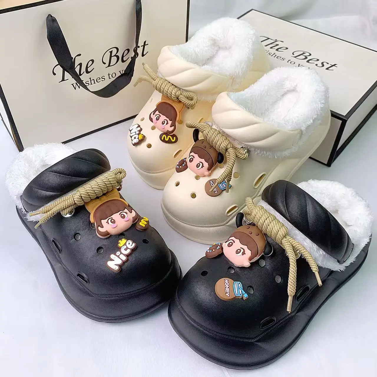 European and American Fashion Furry Slippers for Women, Plush Clogs for Girls, Thick-Soled Clogs, Non-Slip, Elevated, Soft, Comfortable, and Stylish
