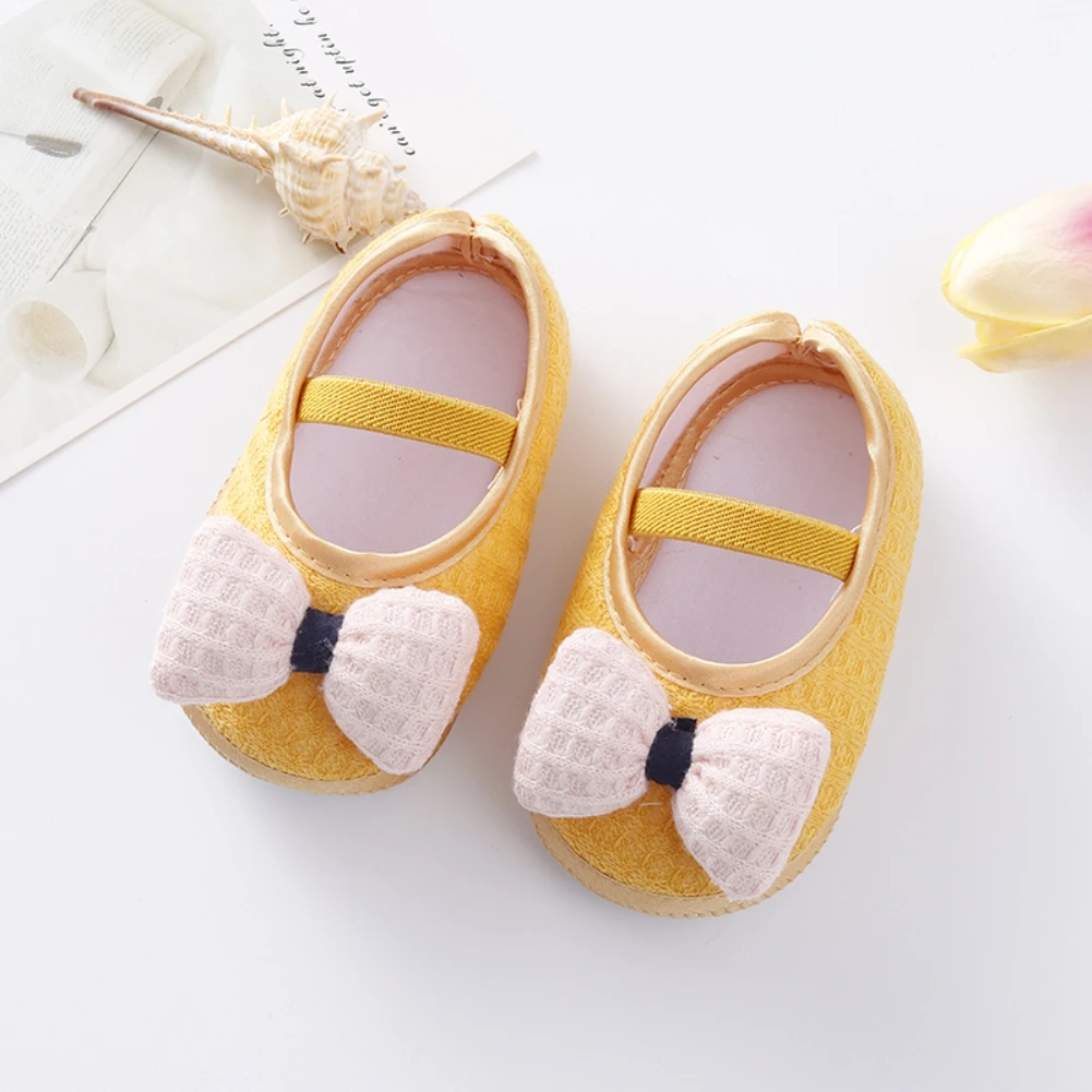 Sepatu bayi 0-12 bulan, sepatu anak laki-laki sol lembut, sandal belajar jalan musim panas, sepatu kasual untuk bayi baru lahir