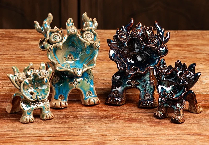 Tabletop ornament ceramic handmade cat cartoon shape large capacity high-end retro Chinese irregular suitable for giving gifts