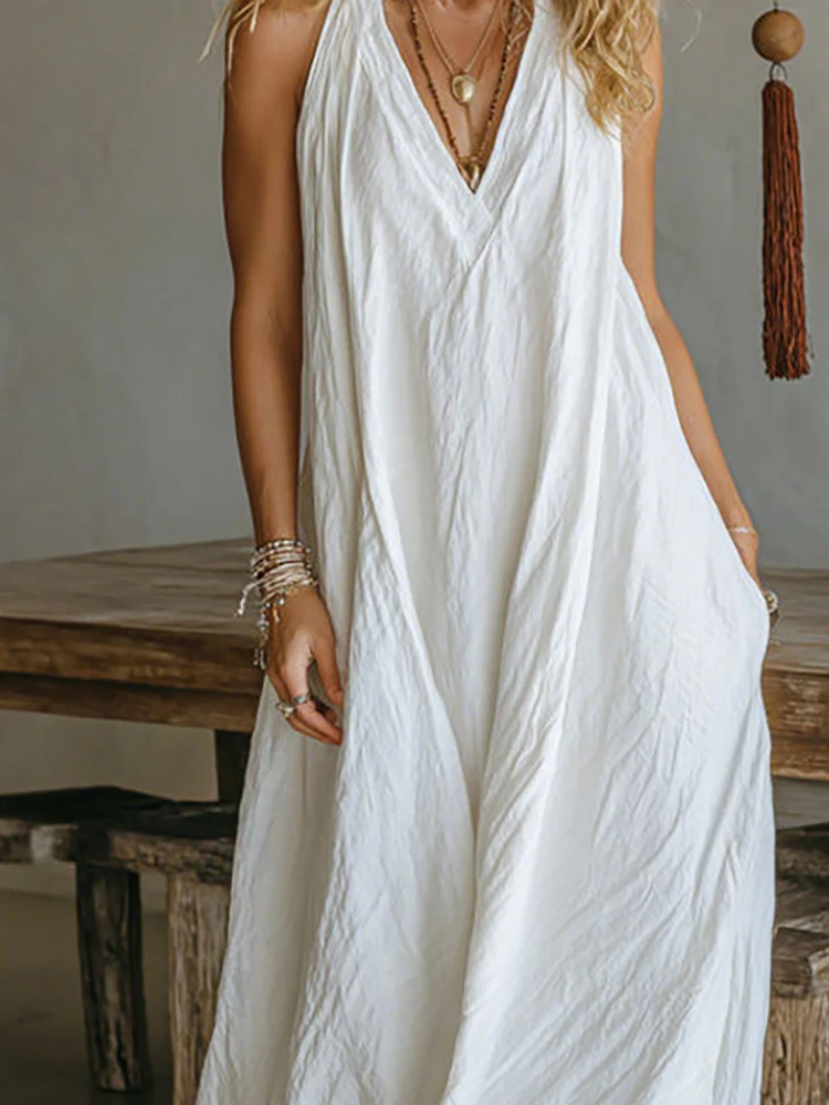 

Simple Solid Color V-neck Summer Rompers Casual Sleeveless Hollow Holiday Jumpsuit 2026 Fashion High Street Wide Leg Playsuits