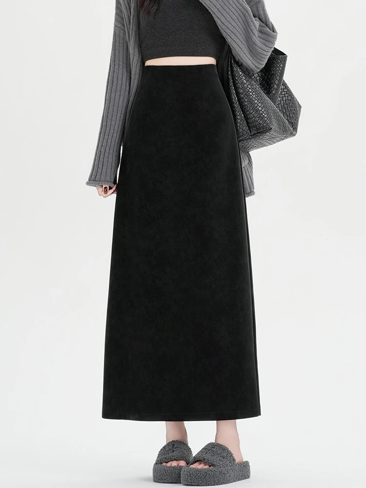 Retro deerskin velvet half skirt for women in autumn and winter 2025 new high waist back split A-line wrap hip skirt