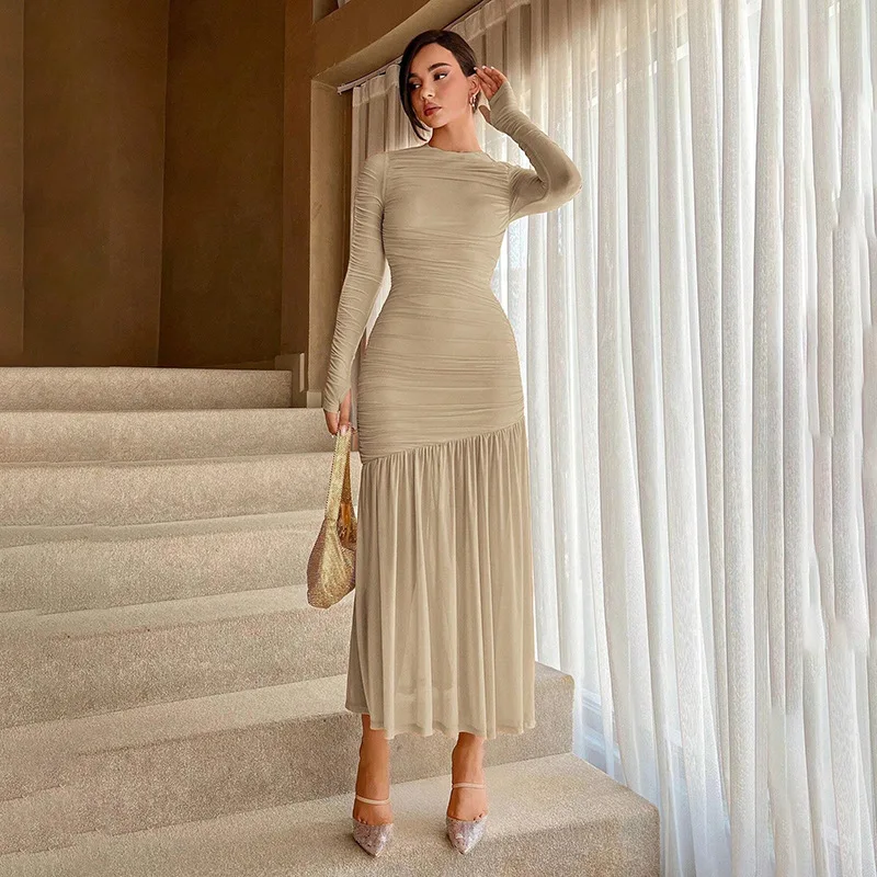 2025 New  Autumn Women's Fashion Casual Dress Temperament Elegant Pleated Round Neck Simple Solid Color Long-sleeved Long Skirt