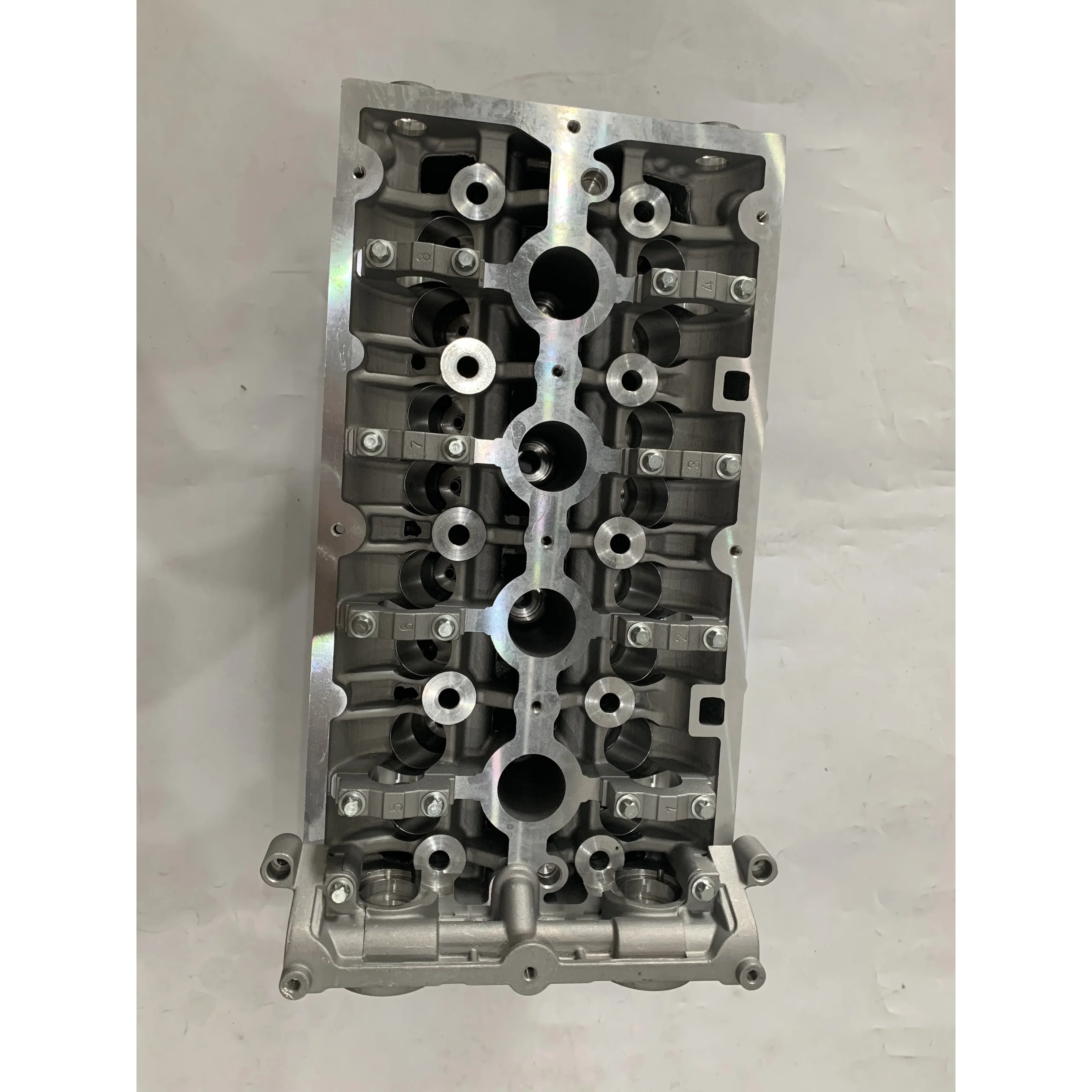 

F18D4 Bare Cylinder Head For Chevrolet Cruze 1.8 Petrol L4 55571690 55568363 1.8L