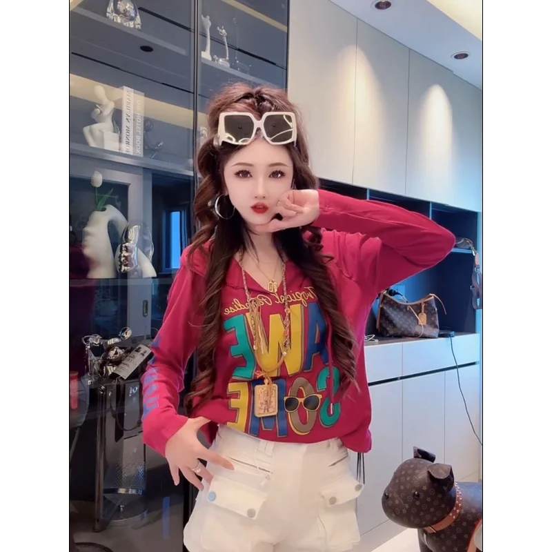 純粋な綿の大きいサイズの漫画プリントフード付き長袖Tシャツ女性用新しいルーズスリムファッショントップ