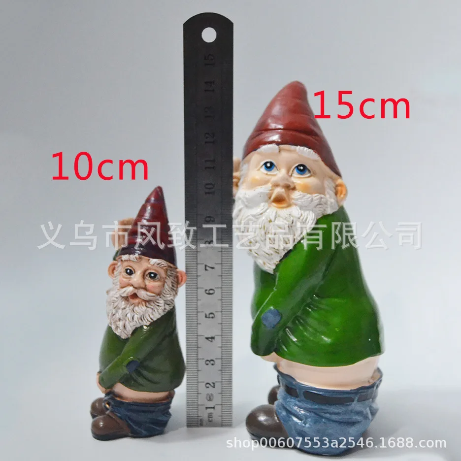 Garden Gnome Peeing on Tree- Funny Resin Figurine for Outdoor Decor