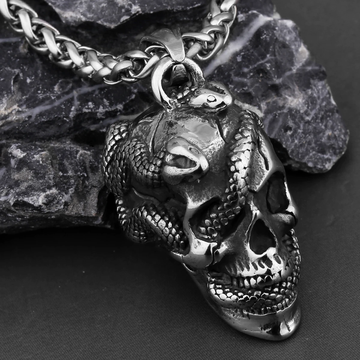 Gothic Stainless Steel Snake Winding Skull Pendant Necklace Men's Black Gun Plated Personality Necklace Jewelry Party Club Gift view 4