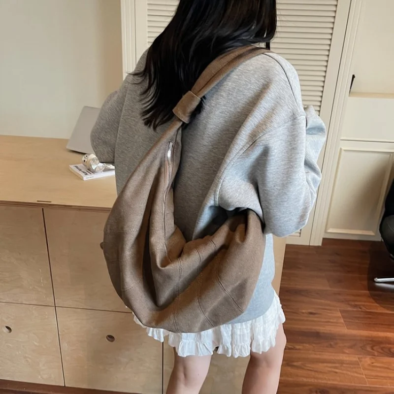 

2025 New High-end Luxury Brand Ladies Leather Shoulder Bag Famous Designer Paris Elegant Simple​