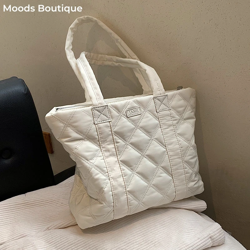 MOODS, bolsos de hombro acolchados para mujer, bolso de mano suave de tela de nailon negro con patrón de diamante, compradores cálidos de gran capacidad para invierno 2024