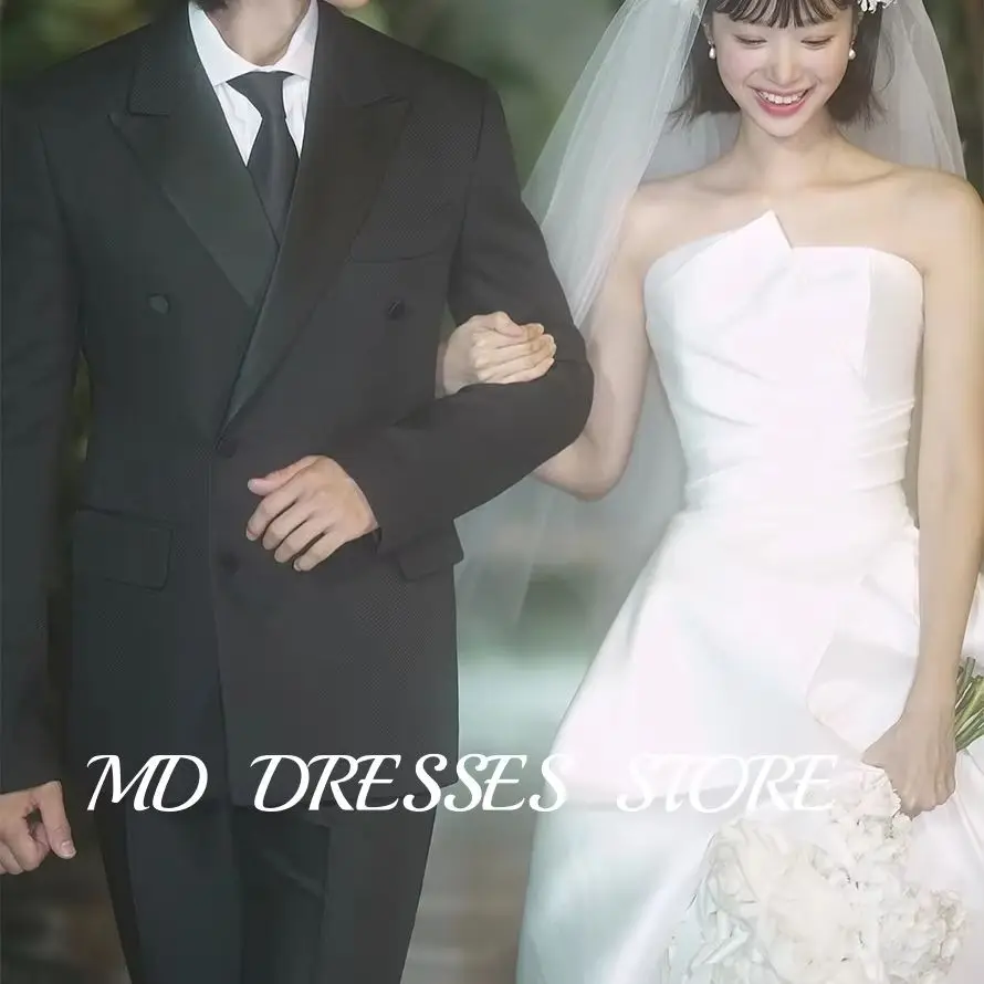 

MD Strapless A-line Wedding Dresses Sleeveless Korea Photoshoot Pleat Floor-Length Bridal Gown Corset Back Customized 웨딩드레스 2025